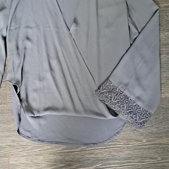 Jealous Tomato Gray Blouse - Picture 3 of 5